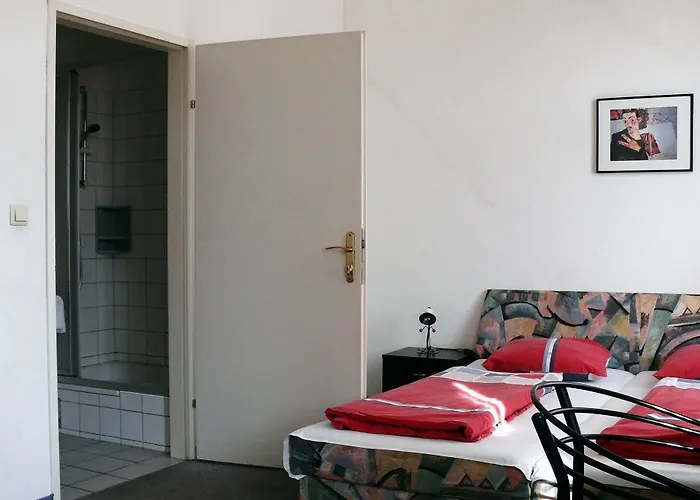 Riess - Self Check-in 3*